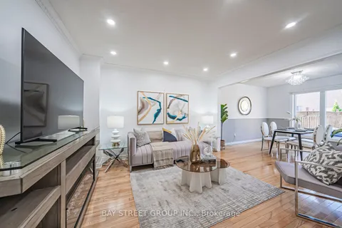 15 Inverhuron Tr, Oakville, ON L6H 5Z6