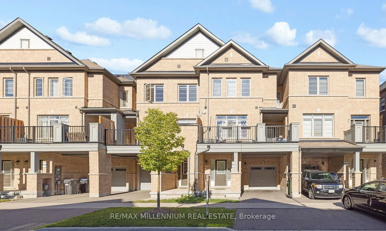 15 Haymarket Dr, Brampton, ON L7A 5C3