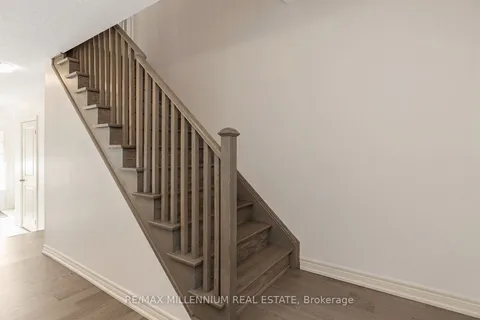 15 Haymarket Dr, Brampton, ON L7A 5C3