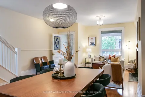 130 Sunnyside Ave, Toronto, ON M6R 2P2