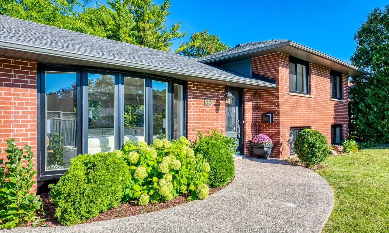 33 Sewell Dr, Oakville, ON L6H 1C6