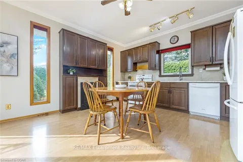 13596 4 Line, Halton Hills, ON L7J 2L8