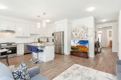 1736 Thames Circ, Milton, ON L9E 1Y5