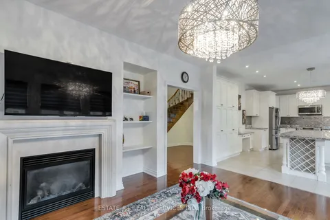 135 Elbern Markell Dr, Brampton, ON L6X 0X5
