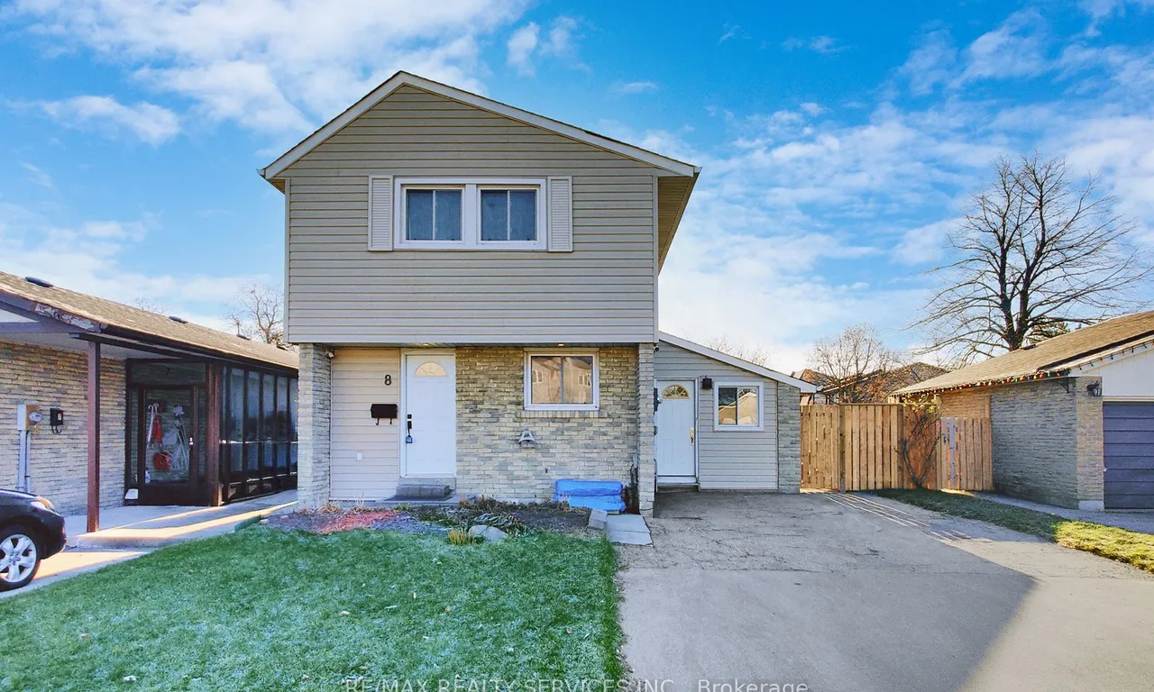 8 Gailgrove Crt, Brampton, ON L6S 2E1