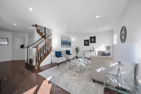 113 Fairhill Ave, Brampton, ON L7A 2H5