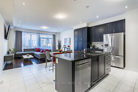 39 Adventura Rd, Brampton, ON L7A 5A7