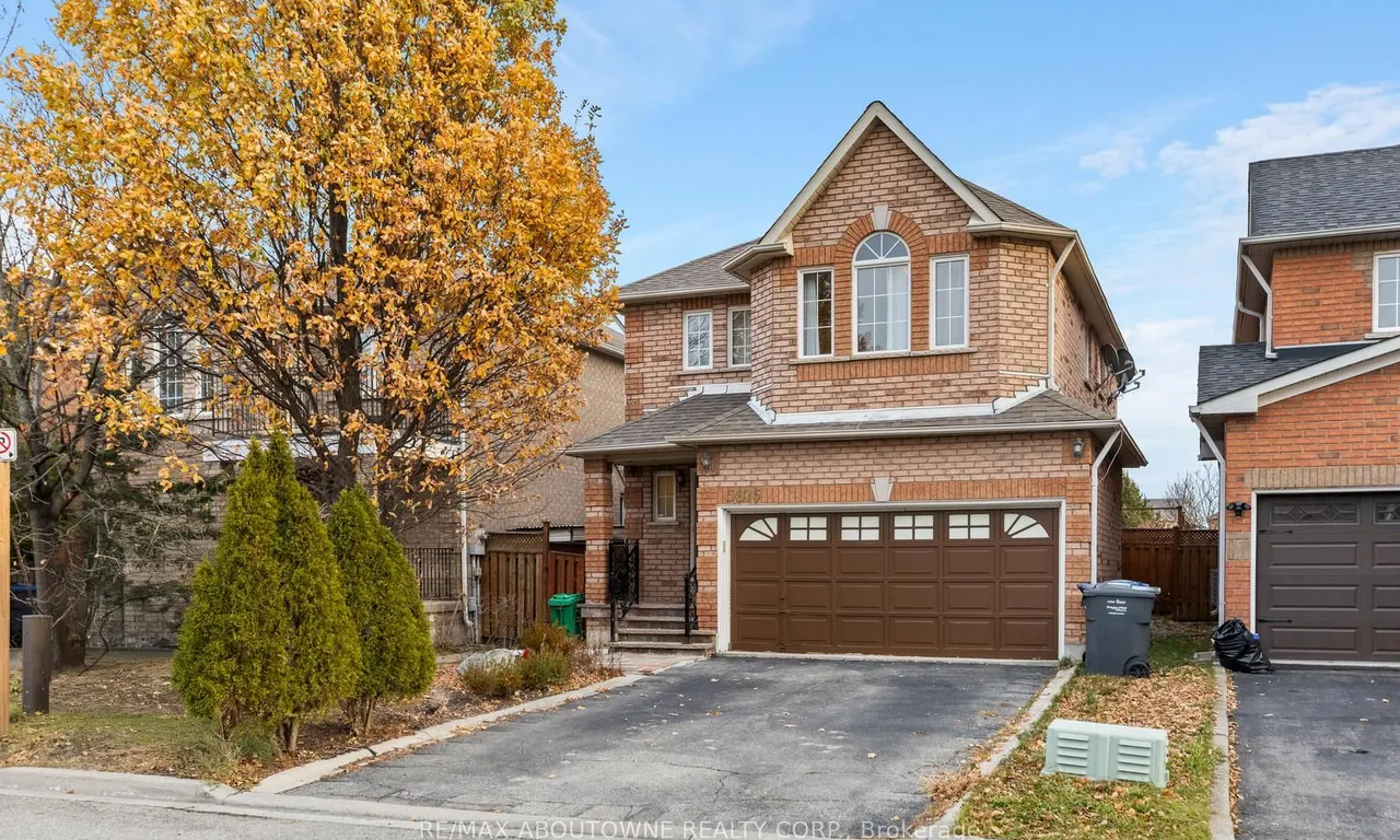5875 Chessman Crt, Mississauga, ON L5M 6P4