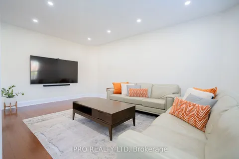 11 Goodsway Tr, Brampton, ON L7A 4A3