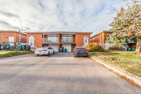 53 Jellicoe Cres, Brampton, ON L6S 3H7