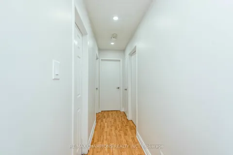 53 Jellicoe Cres, Brampton, ON L6S 3H7