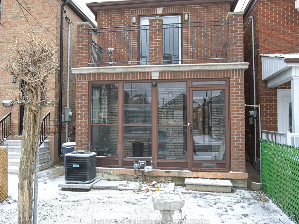 264 Nairn Ave, Toronto, ON M6E 4H6