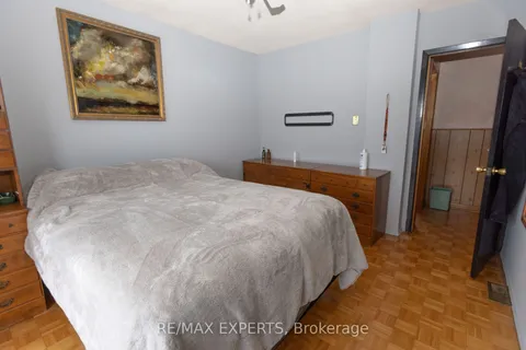 264 Nairn Ave, Toronto, ON M6E 4H6