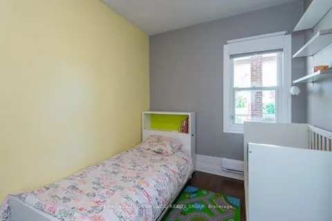 119 Belgravia Ave, Toronto, ON M6E 2M4