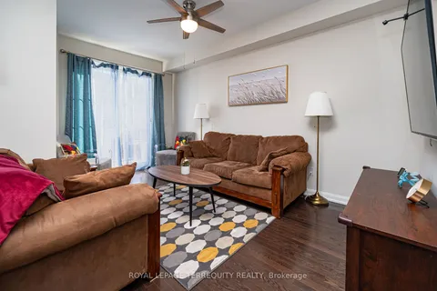 165 Hampshire Way, Milton, ON L9T 8M7