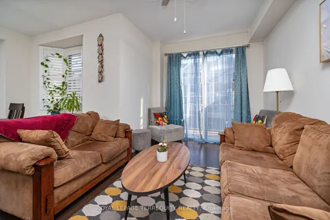 165 Hampshire Way, Milton, ON L9T 8M7