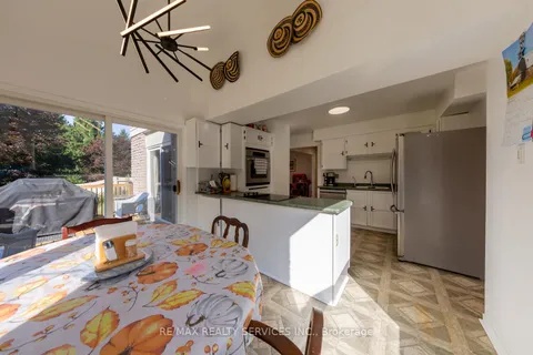 1 McCort Dr, Caledon, ON L7K 0Z4