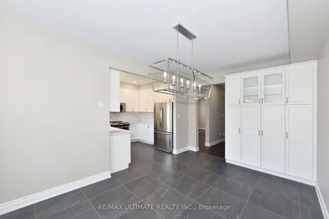 27 La Roche Ave, Halton Hills, ON L7G 0B3