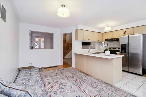 1230 Prestonwood Cres, Mississauga, ON L5V 2V3