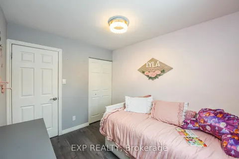 27 Huntington Crt, Brampton, ON L6S 1S4