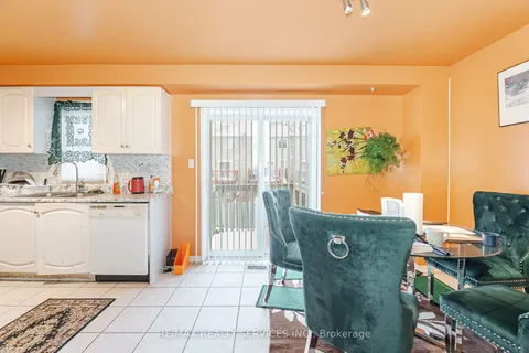 77 Winners Circ, Brampton, ON L7A 2C2