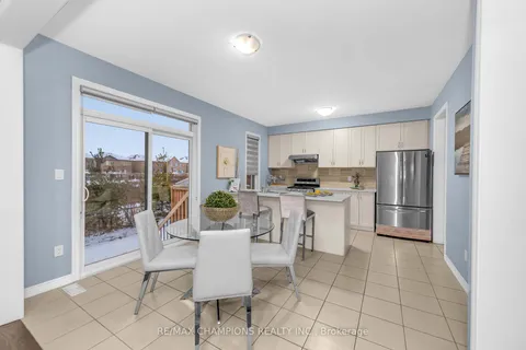 10 Fruitvale Circ, Brampton, ON L7A 5C5