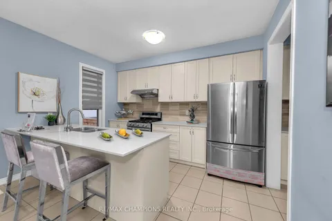 10 Fruitvale Circ, Brampton, ON L7A 5C5