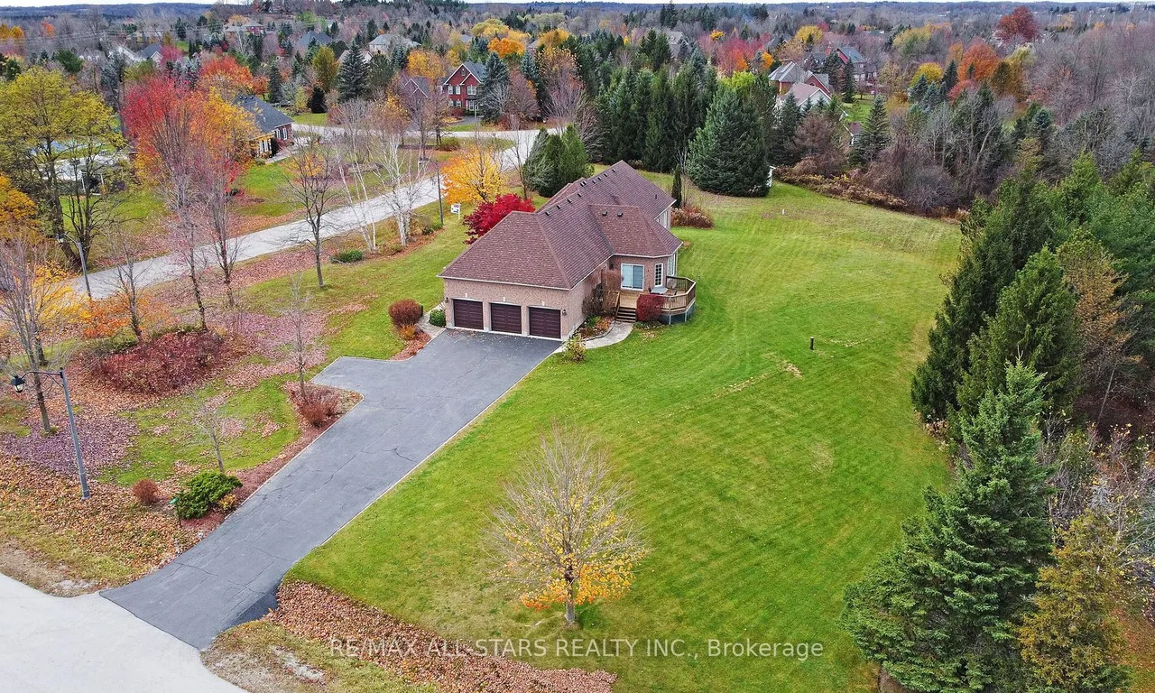 11045 Inglis Dr, Milton, ON L0P 1B0