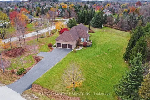 11045 Inglis Dr, Milton, ON L0P 1B0