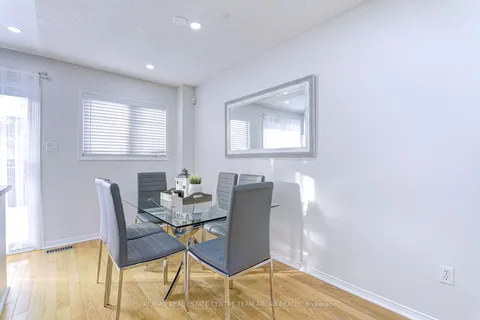 1225 Foxglove Pl, Mississauga, ON L5V 2N3