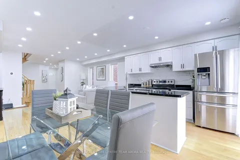 1225 Foxglove Pl, Mississauga, ON L5V 2N3