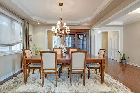 1510 Craigleith Rd, Oakville, ON L6H 7W3