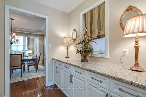 1510 Craigleith Rd, Oakville, ON L6H 7W3