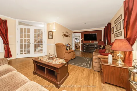 66 Acadian Hts, Brampton, ON L6Y 4H2