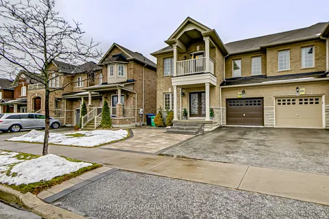10 Needletree Dr, Brampton, ON L6P 3L8