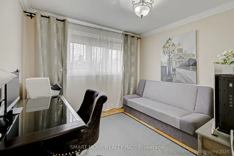 3044 Knob Hill Crt, Mississauga, ON L4X 2X4