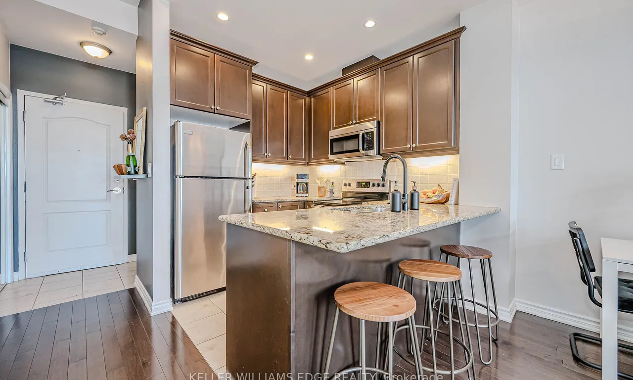 Condo Apt interior view at 5327 Upper Middle Rd Burlington