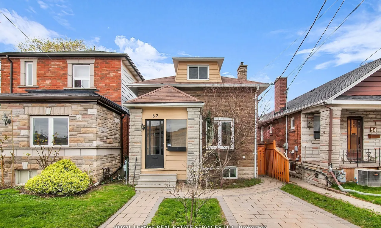52 Bicknell Ave, Toronto, ON M6M 4G5