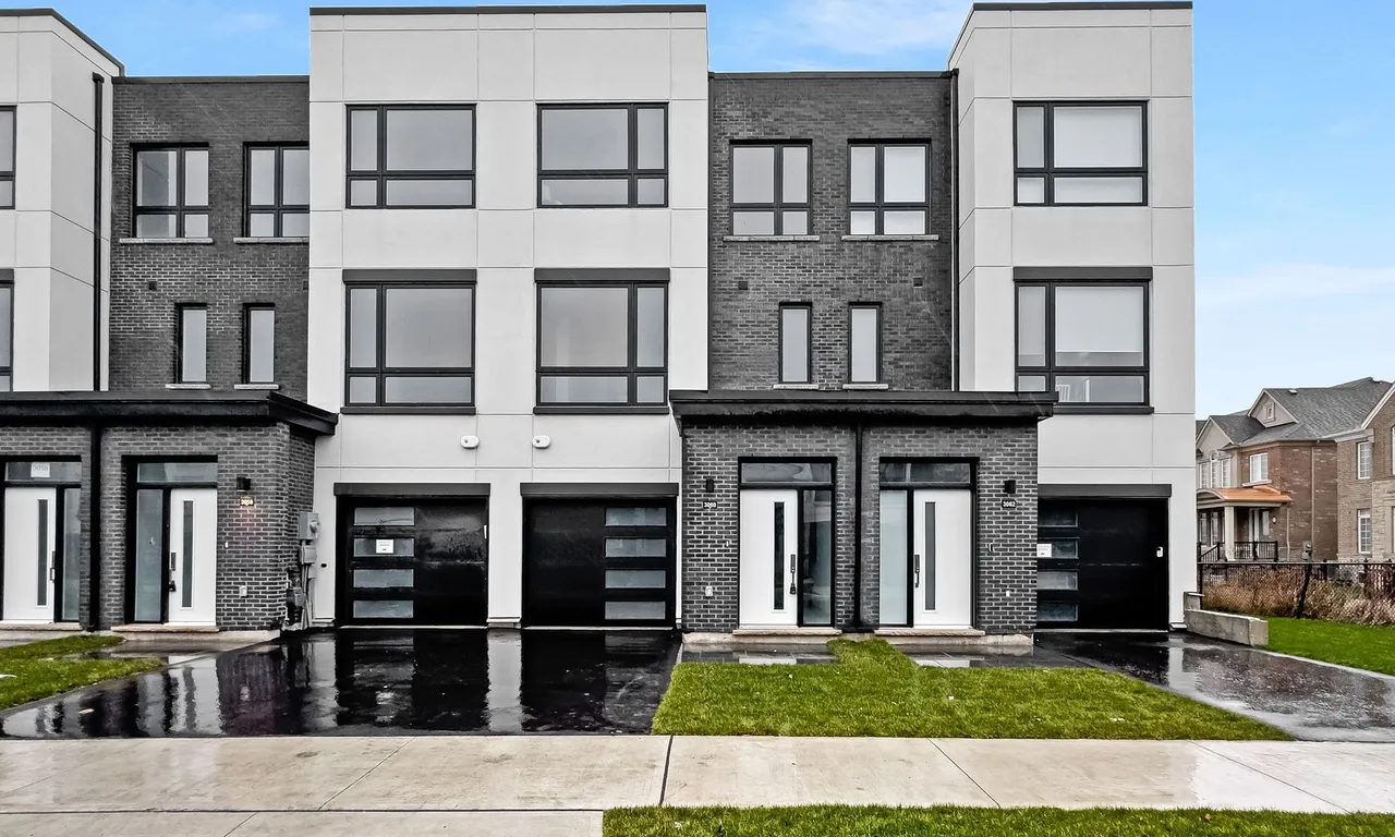 3060 Trailside Dr, Oakville, ON L6M 4M2