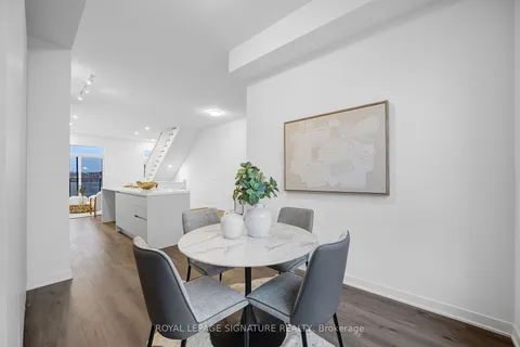 3060 Trailside Dr, Oakville, ON L6M 4M2