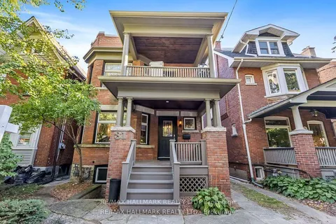 31 Hewitt Ave, Toronto, ON M6R 1Y4