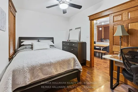 31 Hewitt Ave, Toronto, ON M6R 1Y4