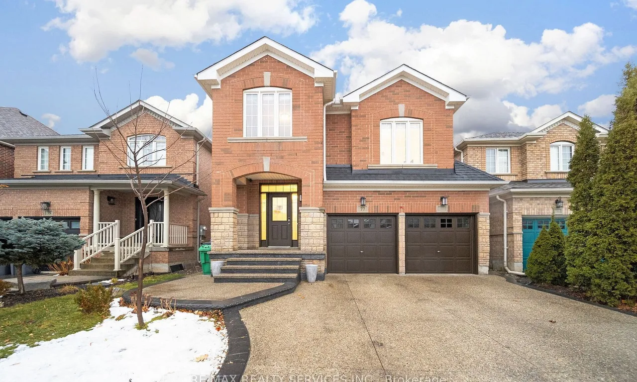 77 Crown Victoria Dr, Brampton, ON L7A 3X1