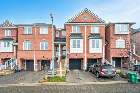 7127 Fairmeadow Cres, Mississauga, ON L5N 8R6