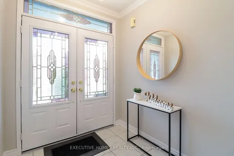 3938 Lacman Tr, Mississauga, ON L5M 6N7