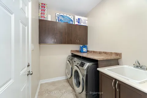 12 Ricardo Rd, Brampton, ON L6P 3Z1