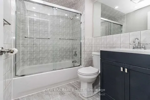 173 Earnscliffe Circ, Brampton, ON L6T 2B6