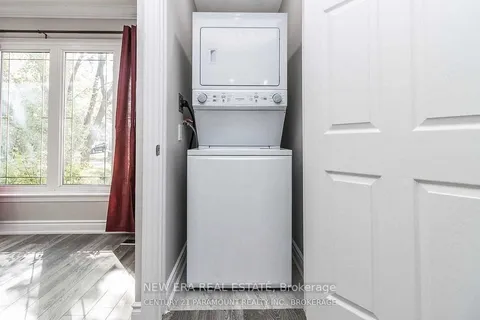 173 Earnscliffe Circ, Brampton, ON L6T 2B6