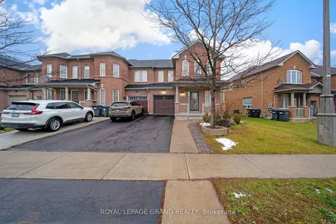 19 Iceberg Tr, Brampton, ON L6R 0H9