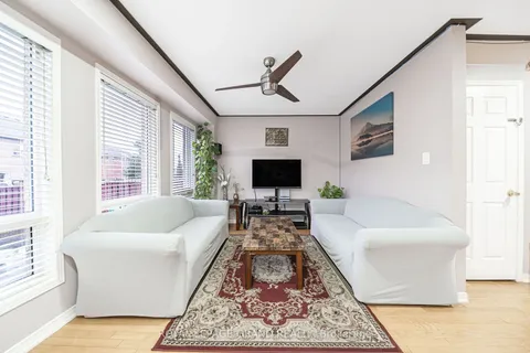 19 Iceberg Tr, Brampton, ON L6R 0H9